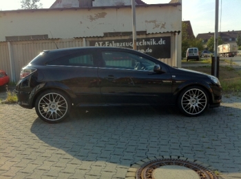 ATF-Tuning Opel Astra H: H&R Tieferlegung, 18" Barracuda Karizzma mit 225/40 - 18